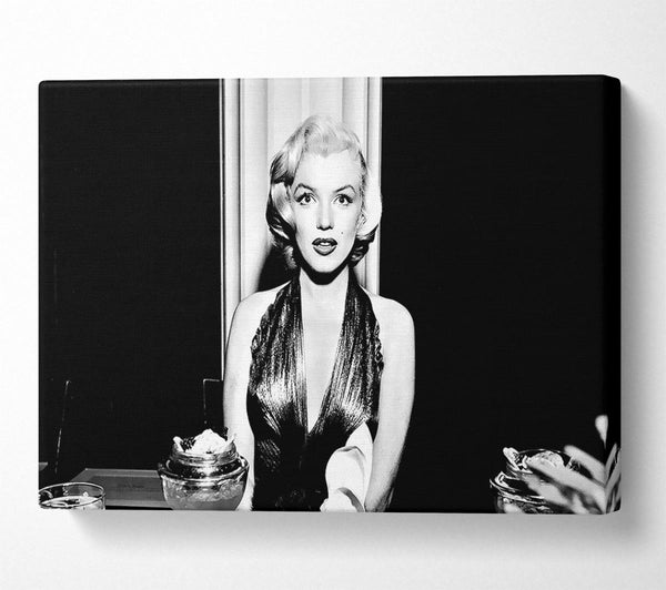 Marilyn Monroe Dinner Table