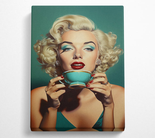 Marilyn Tea Sip