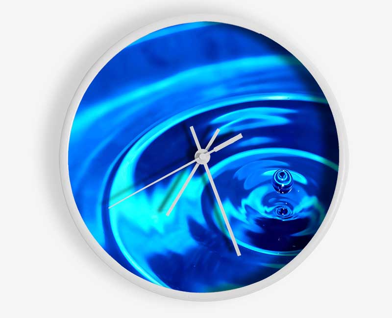 Droplet In The Centre Clock - Wallart-Direct UK