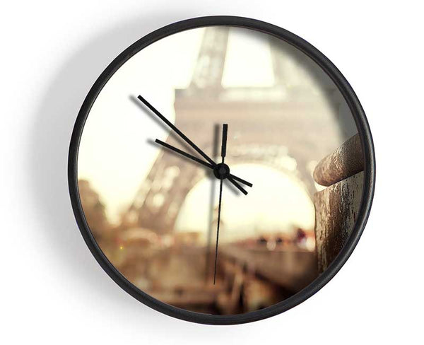 Eiffel Tower Retro Clock - Wallart-Direct UK