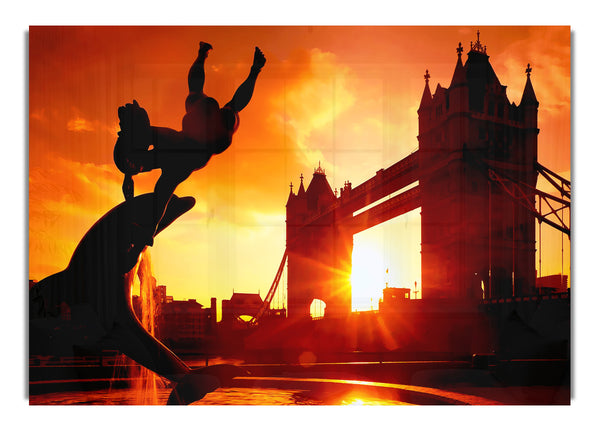 London Tower Bridge Statue