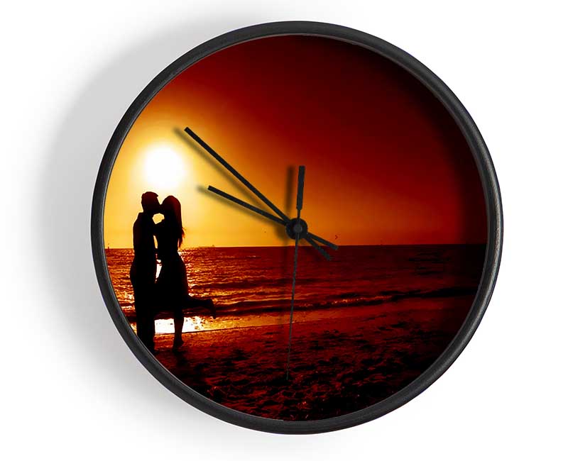 Lovers Beach Clock - Wallart-Direct UK