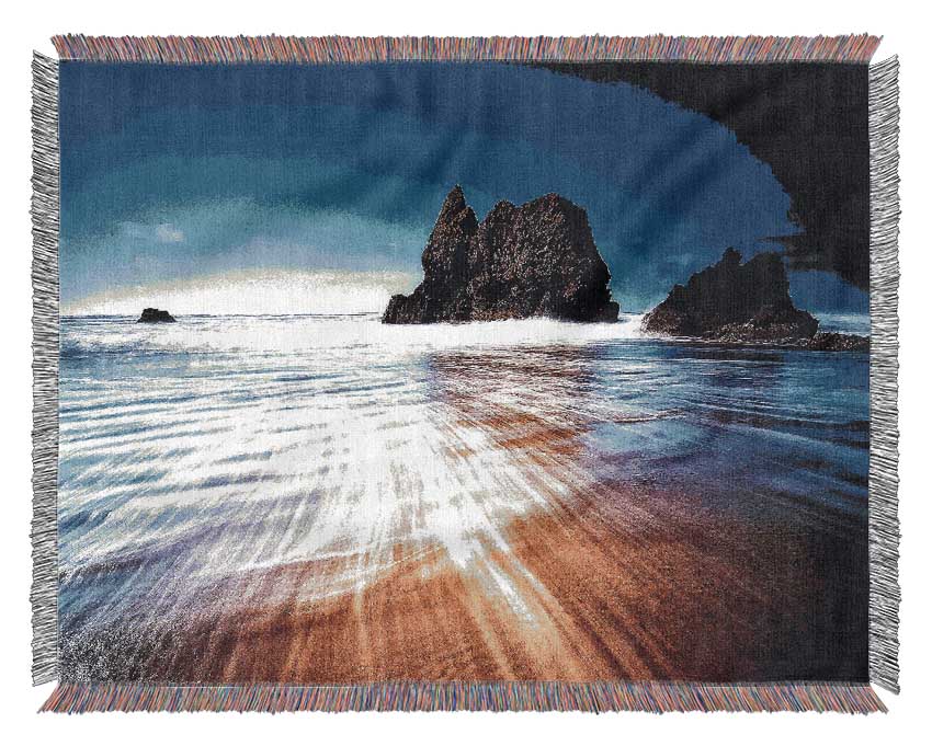 Retreating Wave Woven Blanket