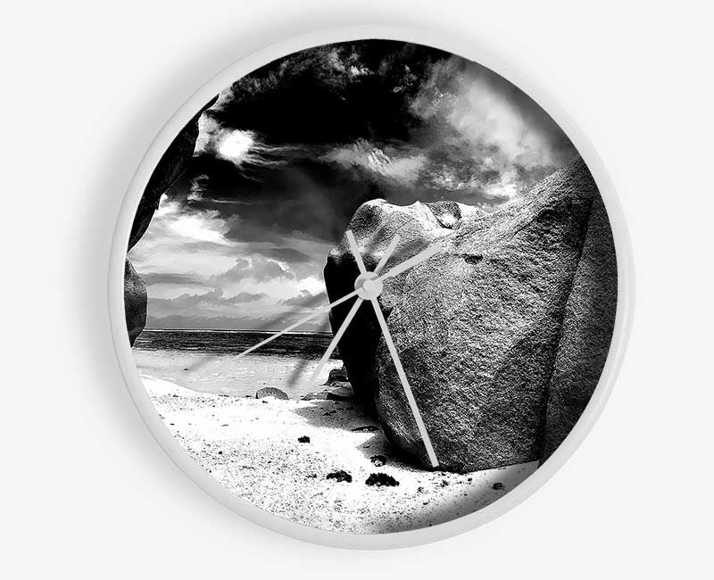 Paradise Storms B n W Clock - Wallart-Direct UK