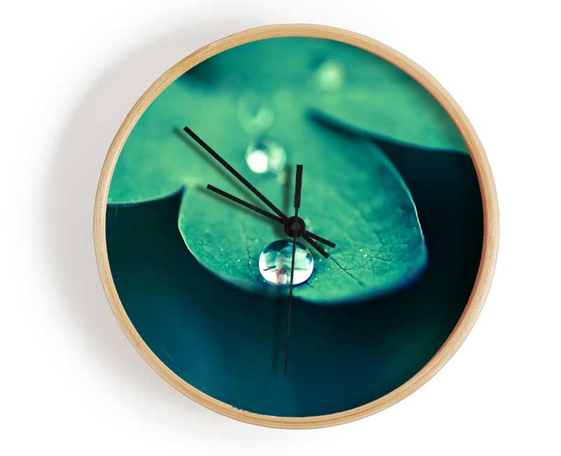 Drop Of Water Macro Clock - Wallart-Direct UK