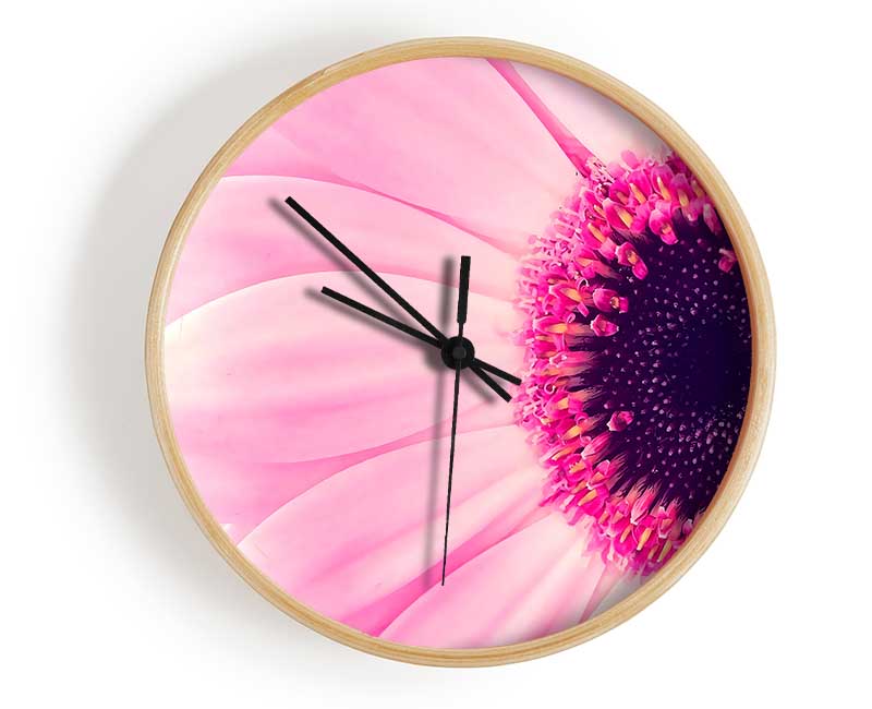 Pink Gerbera Daisy Centre Clock - Wallart-Direct UK