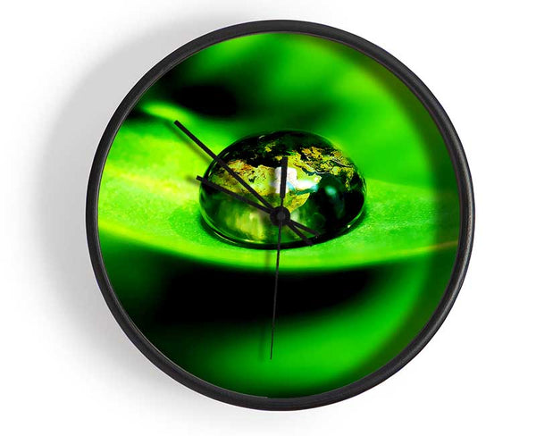 Green Leave Water Droplet Clock - Wallart-Direct UK