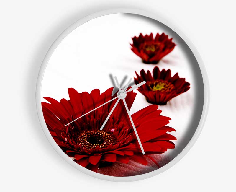 Red Gerbera Heads Clock - Wallart-Direct UK