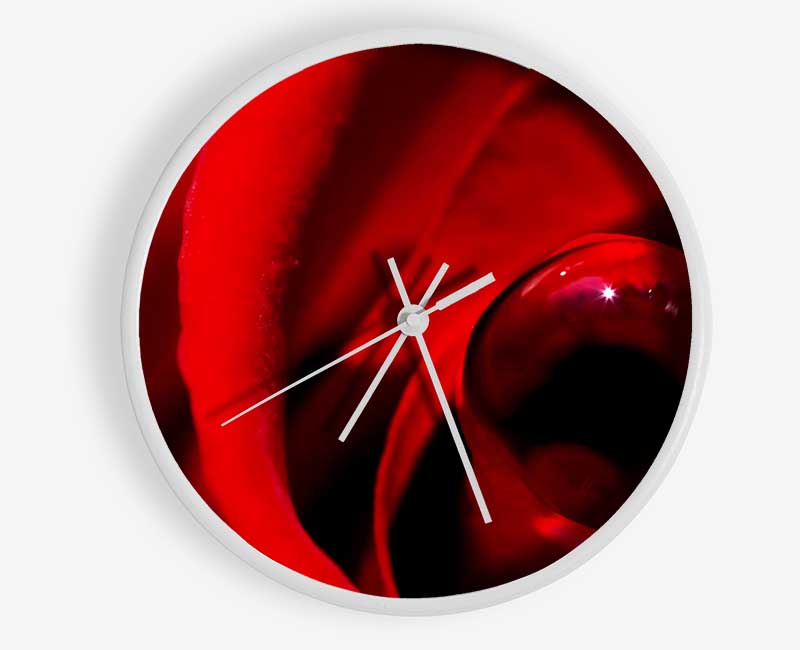 Red Rose Center Dew Clock - Wallart-Direct UK