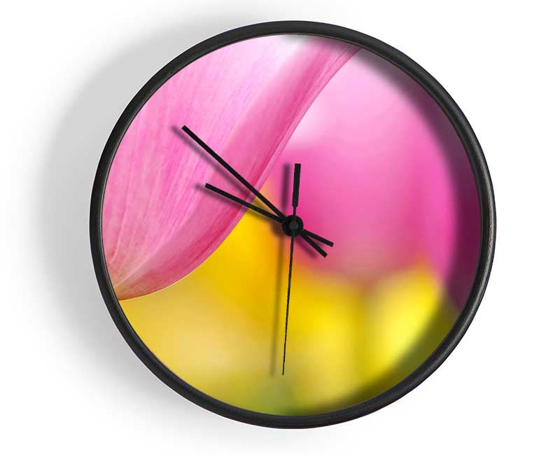 Close-Up Soft Heaven Tulip Clock - Wallart-Direct UK