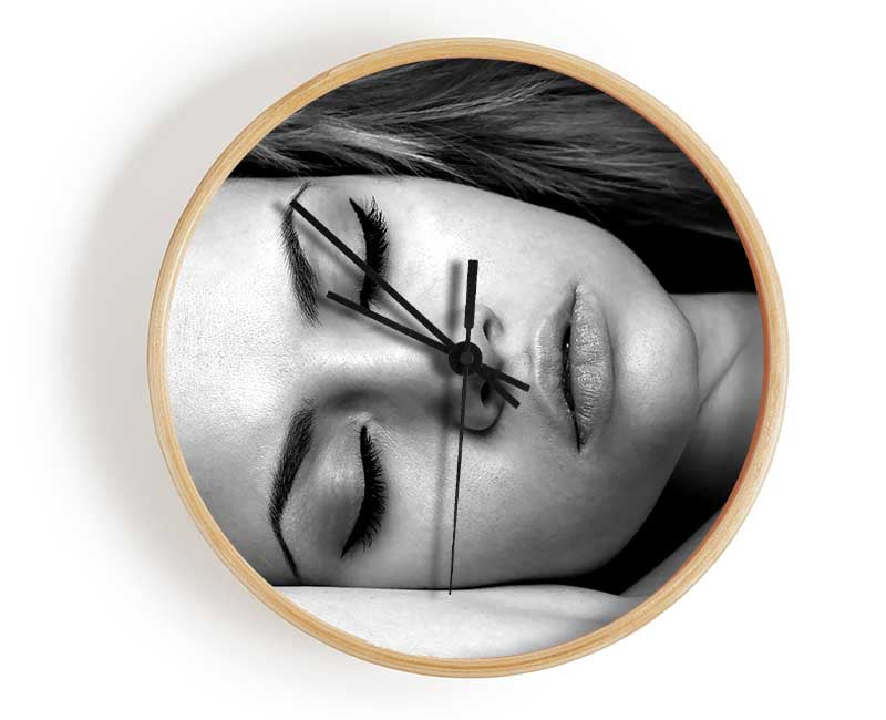 Sleepy Girl Clock - Wallart-Direct UK