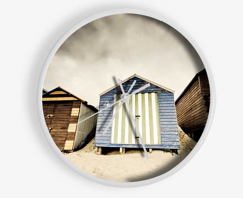 Winter Beach Huts Clock - Wallart-Direct UK