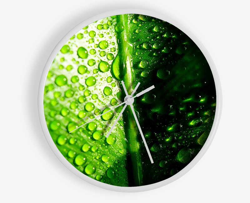 Green Leaf Dew Drop Clock - Wallart-Direct UK