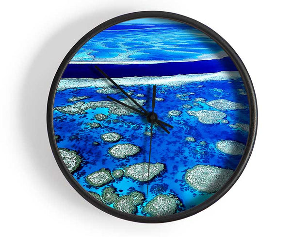 The Flow Of The Ocean Islands Clock - Wallart-Direct UK