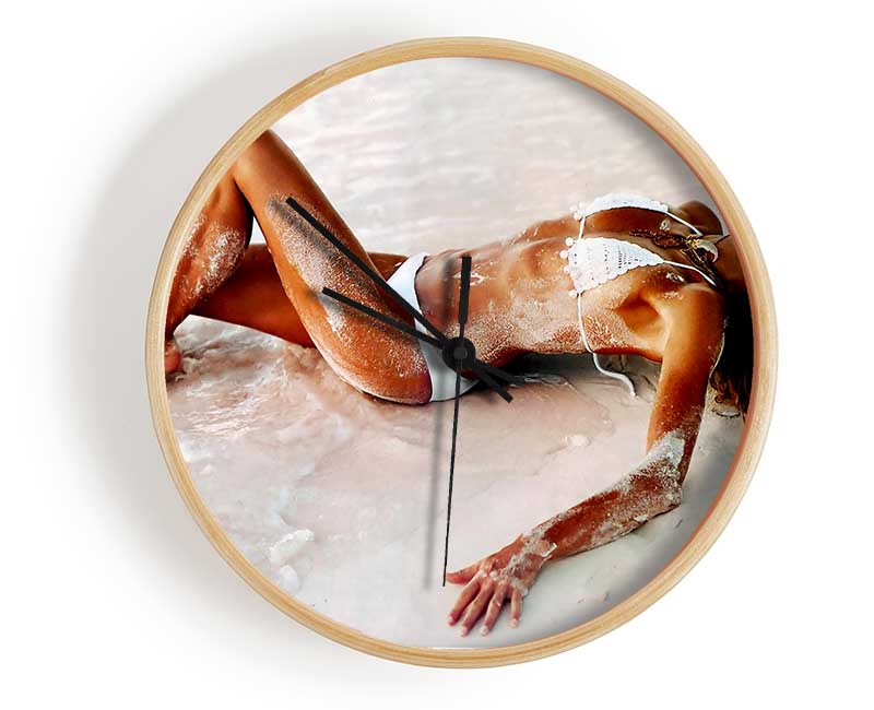 Elle Macpherson In The Sea Clock - Wallart-Direct UK