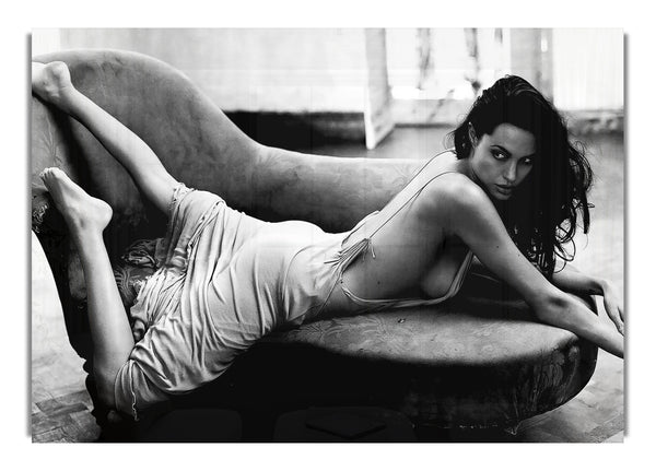 Angelina Jolie Sofa B~w