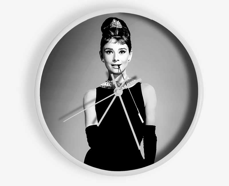 Audrey Hepburn Cigarette Breakfast At Tiffanys Clock - Wallart-Direct UK