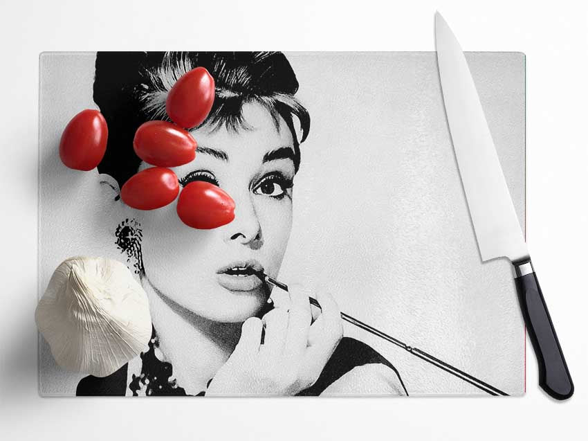 Audrey Hepburn Cigarette 1 Glass Chopping Board