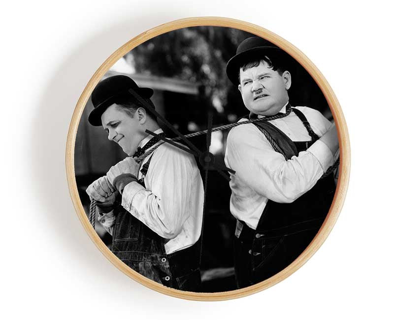 Laurel And Hardy Heave Clock - Wallart-Direct UK