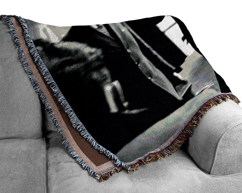 Kiss Old Retro Woven Blanket