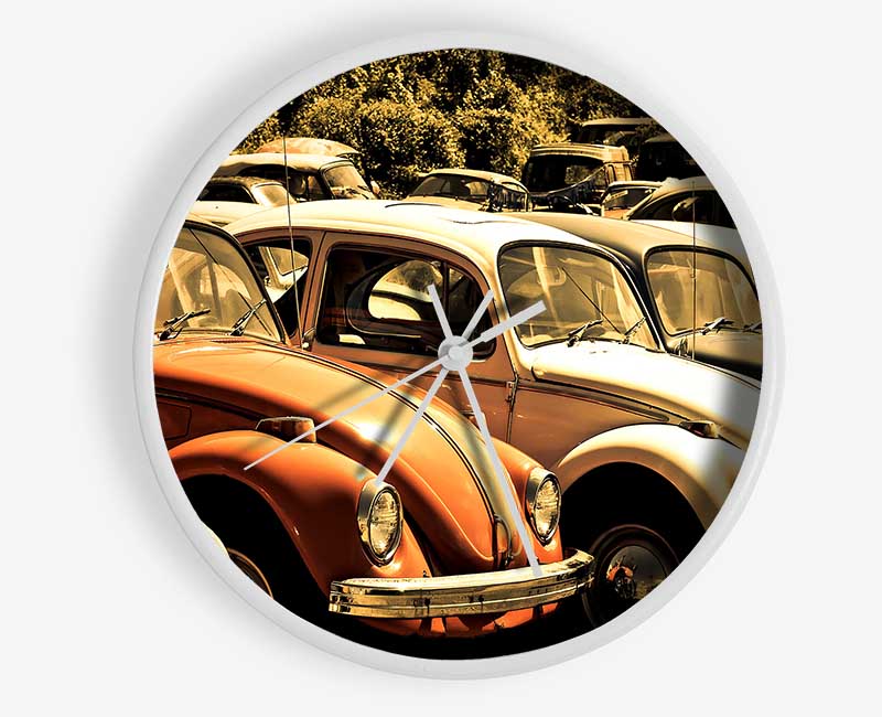 Old Volkswagen Beetle Junkyard Clock - Wallart-Direct UK