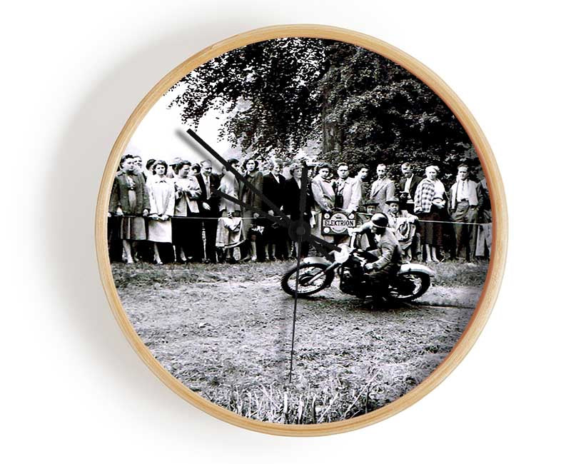 Vintage Motorcross Crowd Clock - Wallart-Direct UK