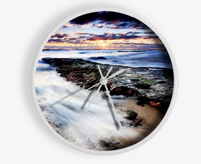 The Path Of The Ocean Swell Clock - Wallart-Direct UK