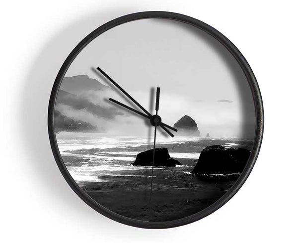 The Oceans Swell B n W Clock - Wallart-Direct UK