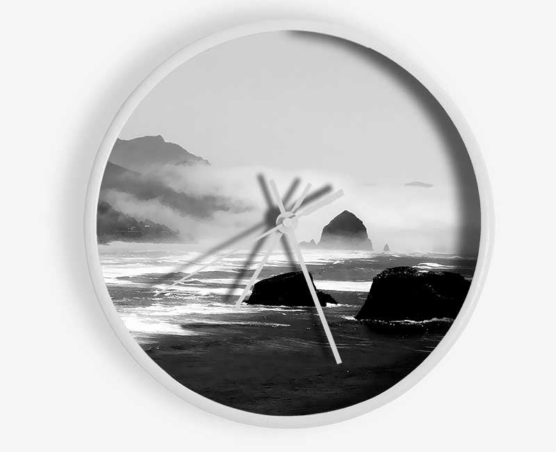 The Oceans Swell B n W Clock - Wallart-Direct UK