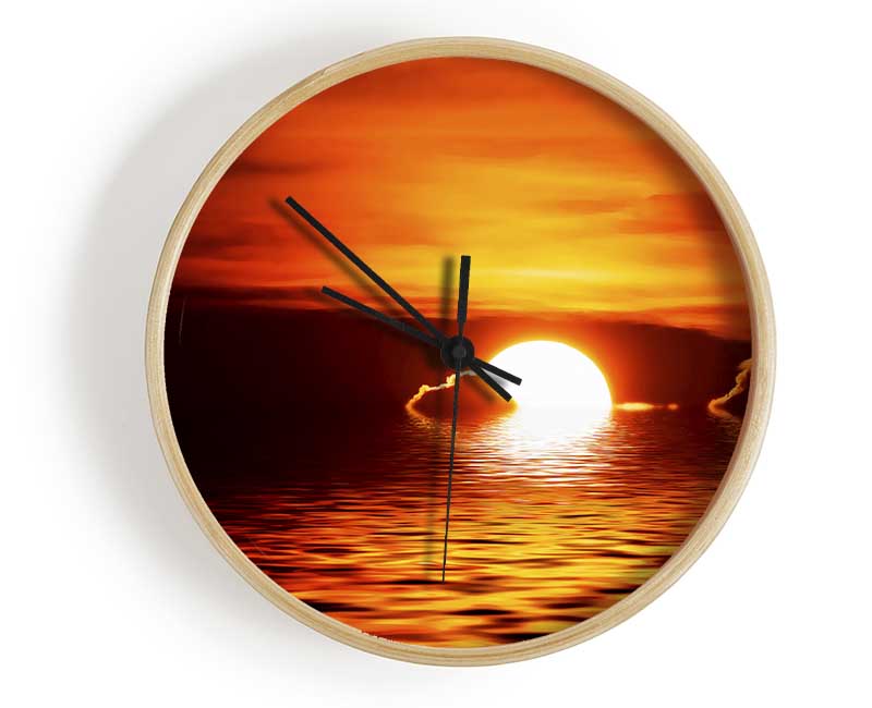 The Sun Falls In The Ocean Clock - Wallart-Direct UK