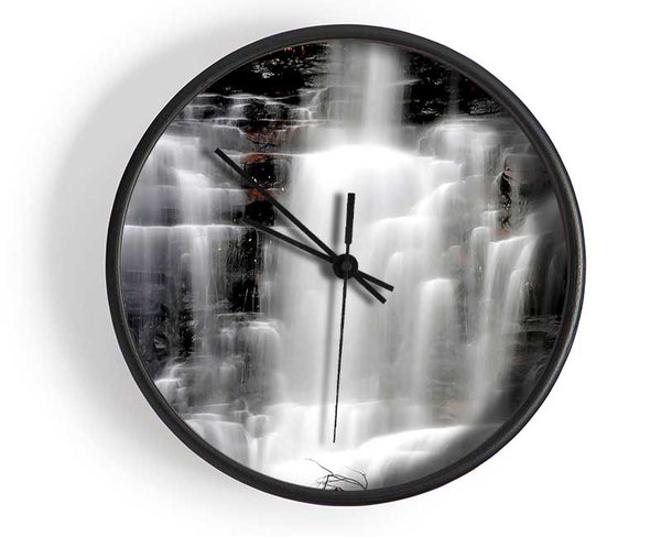 Natural Waterfalls Spill Clock - Wallart-Direct UK