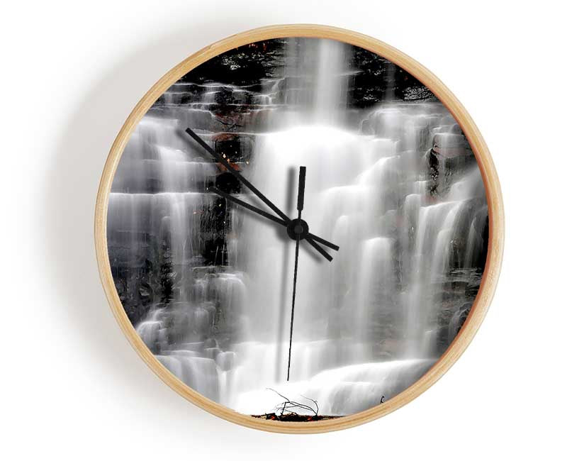 Natural Waterfalls Spill Clock - Wallart-Direct UK