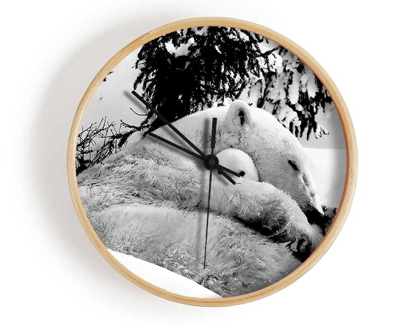 Polar bear Hug Clock - Wallart-Direct UK