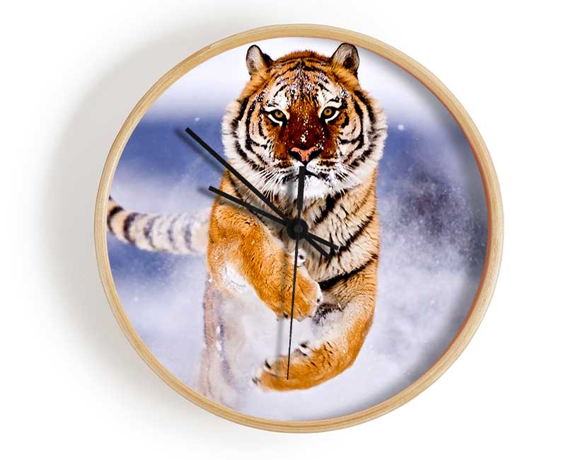 Running Snow Tiger Clock - Wallart-Direct UK