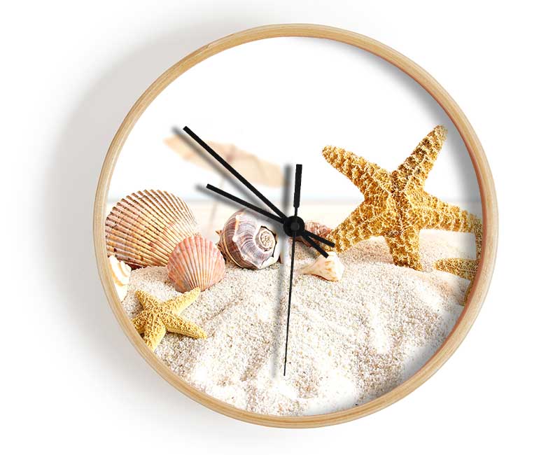 Seashells And Starfish On The Beach Clock - Wallart-Direct UK