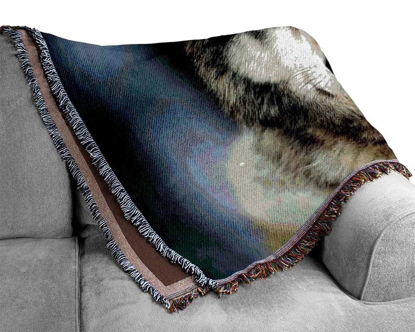 Wolf Snow Nose Woven Blanket