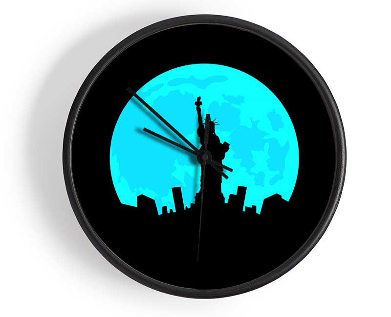 Statue of Liberty In The Blue Moon Clock - Wallart-Direct UK