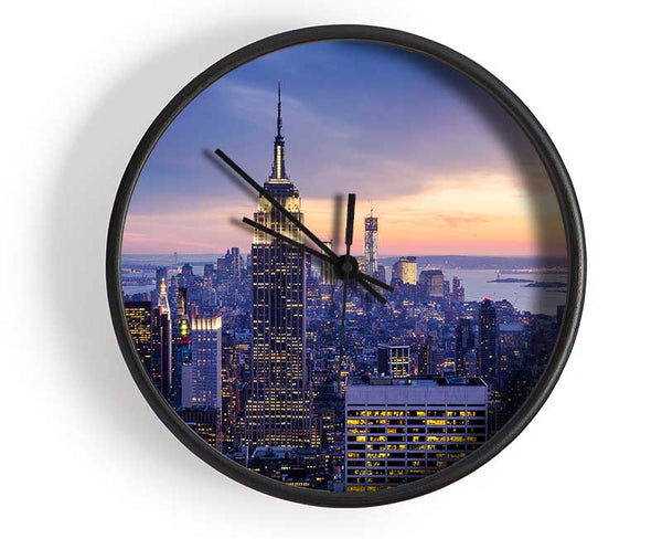 Twinkling Lights Of The Big Apple Clock - Wallart-Direct UK