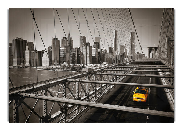 Yellow Cab auf der Brooklyn Bridge verlässt NYC