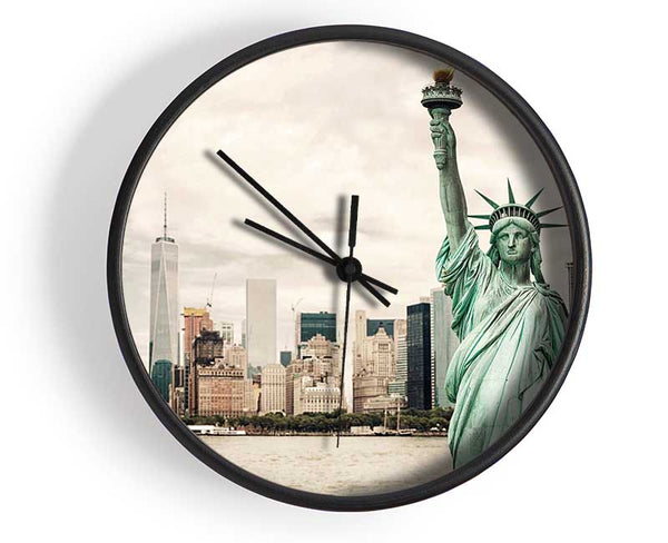 Statue Of Liberty Flame Clock - Wallart-Direct UK