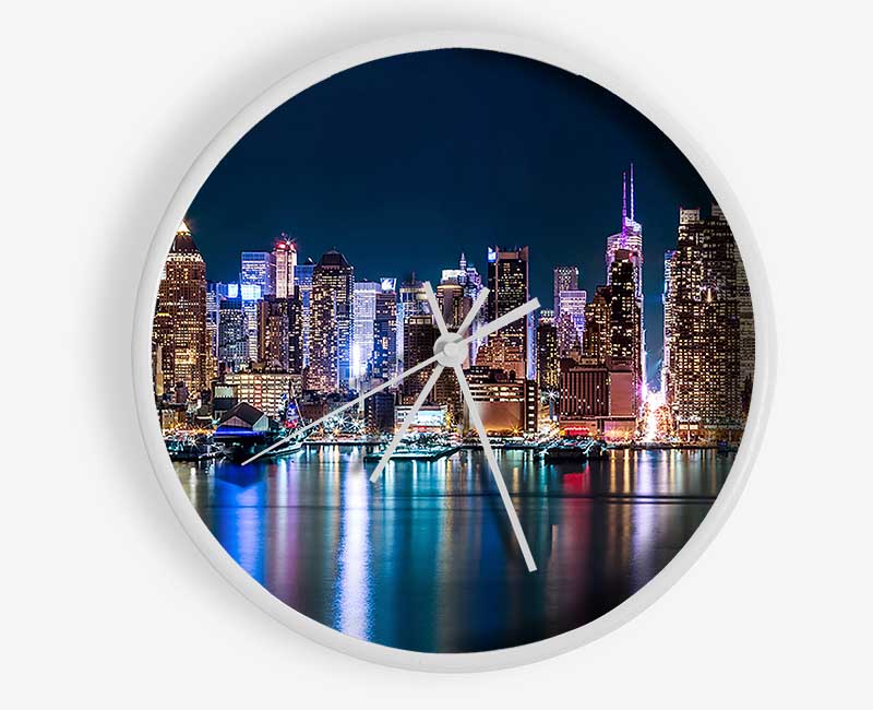 Reflections From The Big Apple Clock - Wallart-Direct UK