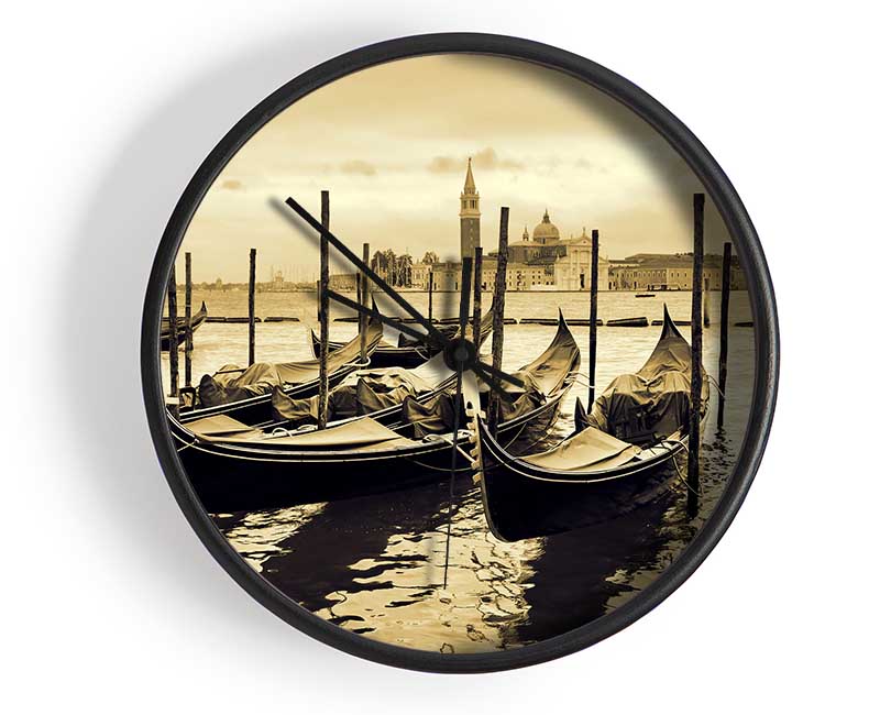 Gondola Line Up 4 Clock - Wallart-Direct UK