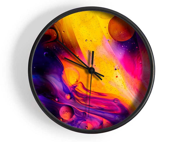 Lava And Cool Flow Clock - Wallart-Direct UK