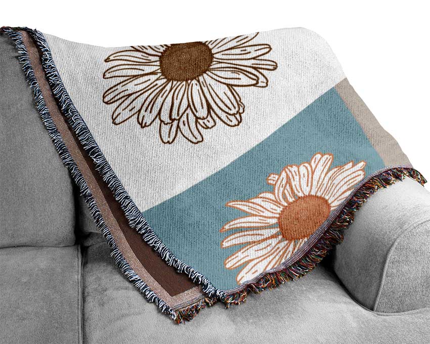 The Daisy Mirror Woven Blanket