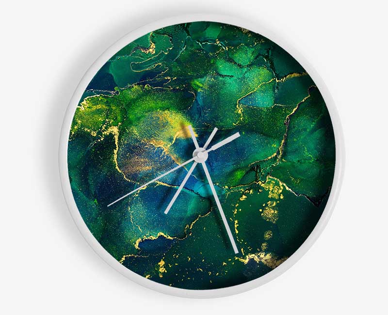 The Algae Coloured Waters Clock - Wallart-Direct UK